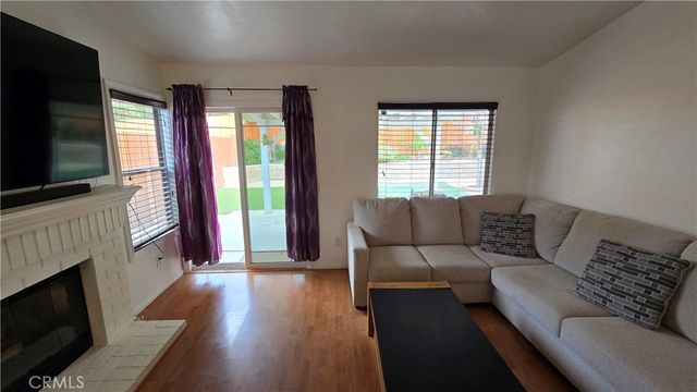 37034 Potter, Palmdale, CA 93550