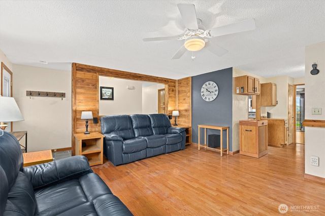 108 171st Street E, Spanaway, WA 98387