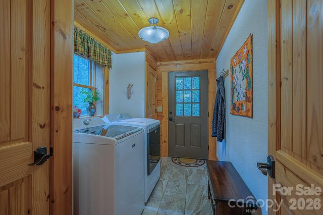 1016 Horizon Trail, Nebo, NC 28761