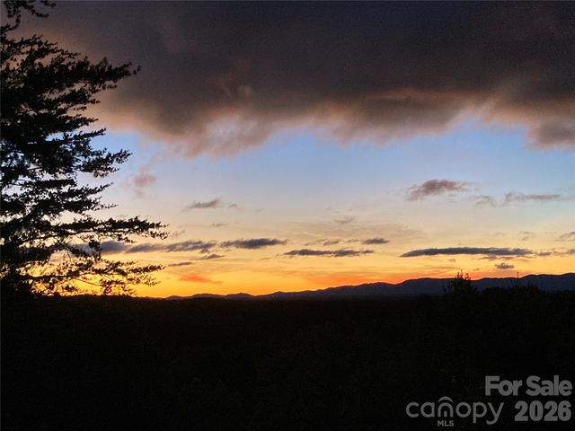 1016 Horizon Trail, Nebo, NC 28761