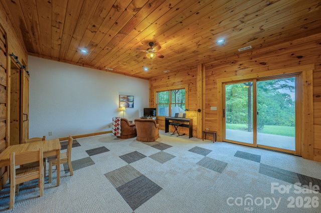 1016 Horizon Trail, Nebo, NC 28761