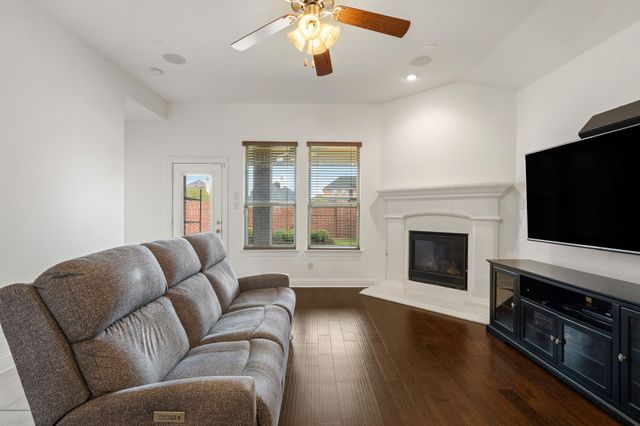 536 Alice Lane, Fate, TX 75189