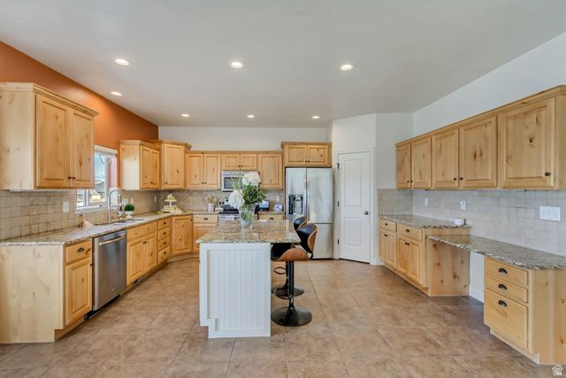 2479 E PRAIRIE VIEW DR, Eagle Mountain, UT 84005