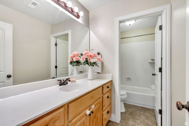 2479 E PRAIRIE VIEW DR, Eagle Mountain, UT 84005