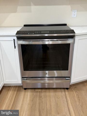 1135 GROVANIA AVE, Abington, PA 19001