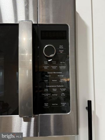 1135 GROVANIA AVE, Abington, PA 19001