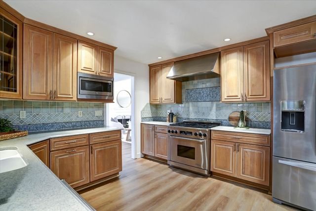 316 Los Pinos Way, San Jose, CA 95119