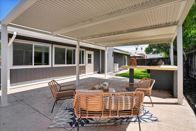 316 Los Pinos Way, San Jose, CA 95119