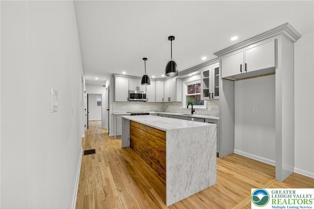 1285 Stafore Drive, Hanover Twp, PA 18017