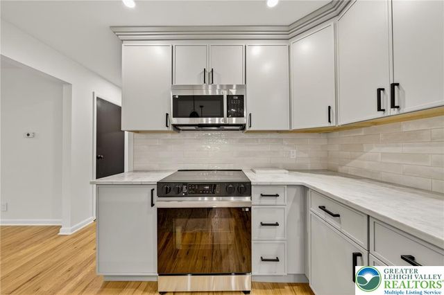 1285 Stafore Drive, Hanover Twp, PA 18017