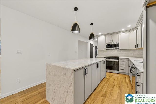 1285 Stafore Drive, Hanover Twp, PA 18017