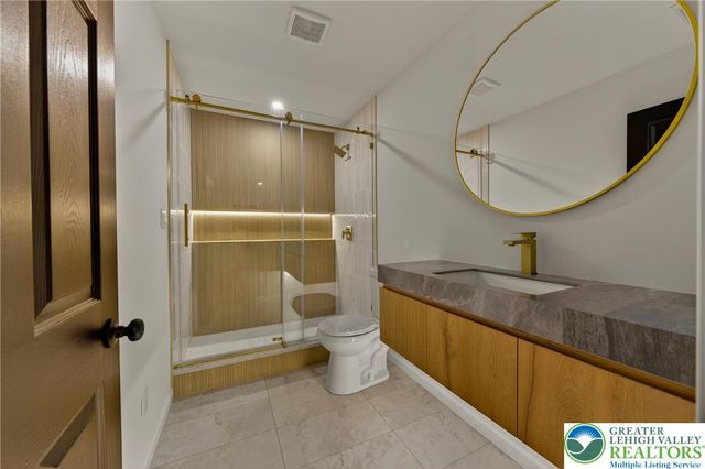 1285 Stafore Drive, Hanover Twp, PA 18017