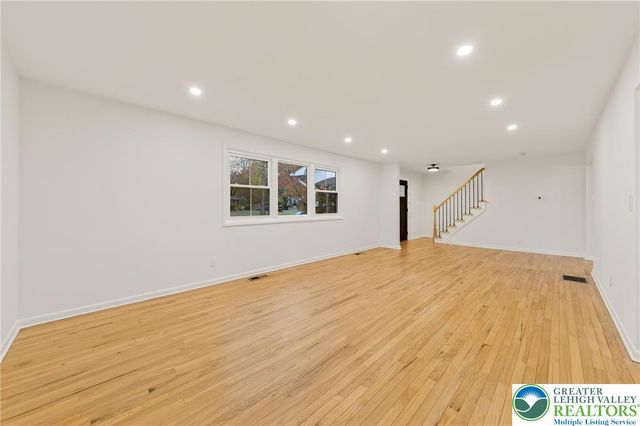 1285 Stafore Drive, Hanover Twp, PA 18017