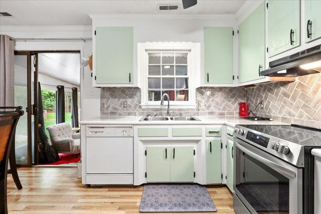 2621 Brad Court, Apex, NC 27539
