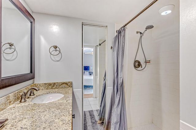 423 4th Court, Palm Beach Gardens, FL 33410