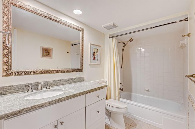 423 4th Court, Palm Beach Gardens, FL 33410