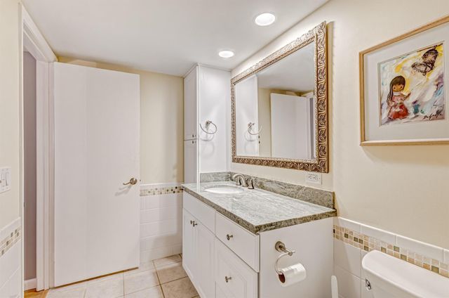 423 4th Court, Palm Beach Gardens, FL 33410