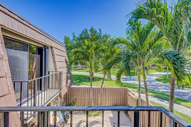 423 4th Court, Palm Beach Gardens, FL 33410