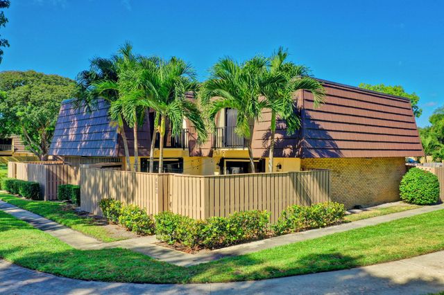 423 4th Court, Palm Beach Gardens, FL 33410
