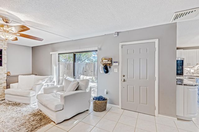 423 4th Court, Palm Beach Gardens, FL 33410