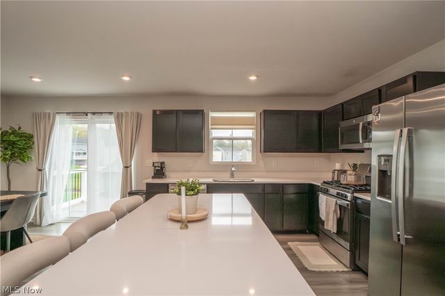 3892 Higgins Drive, Norton, OH 44203