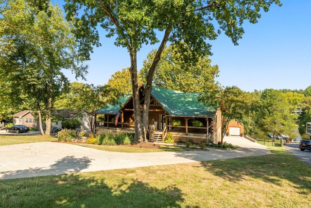 6014 Bluewater Dr, Lebanon, TN 37087