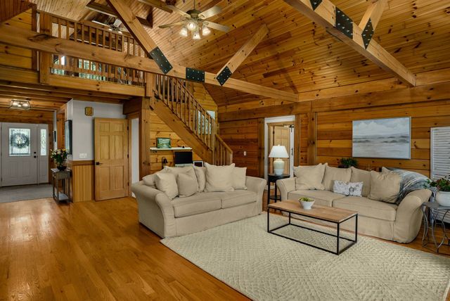 6014 Bluewater Dr, Lebanon, TN 37087