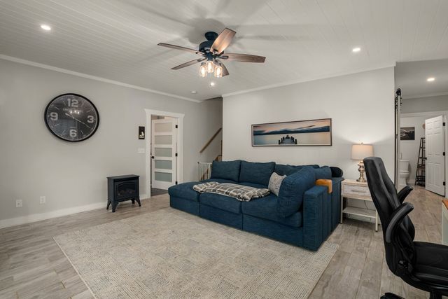 6014 Bluewater Dr, Lebanon, TN 37087
