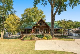 6014 Bluewater Dr, Lebanon, TN 37087
