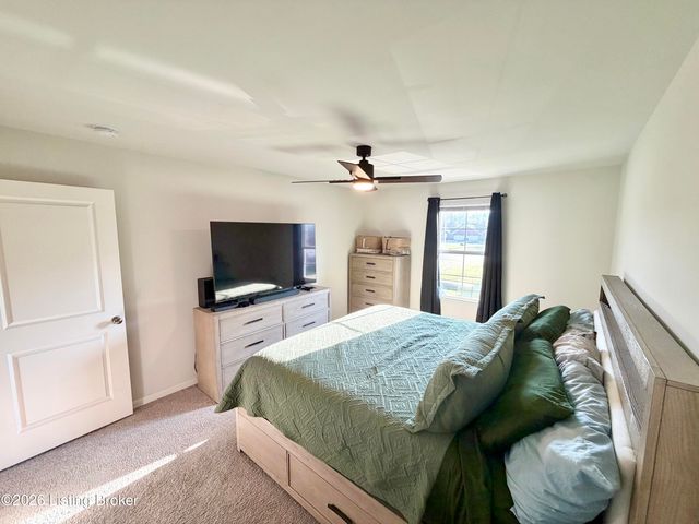 101 S Osprey Ct, Vine Grove, KY 40175