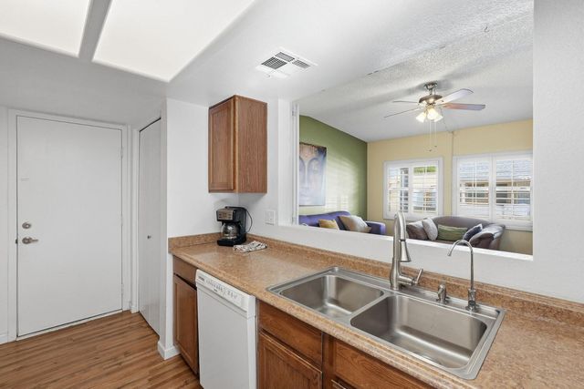 2929 E Broadway Road Unit 102, Mesa, AZ 85204