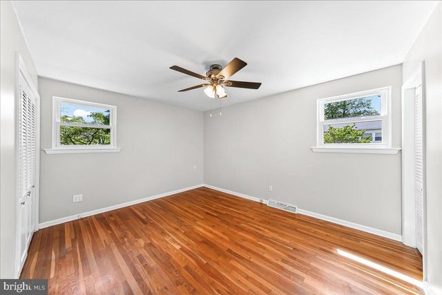 58 WOODHILL CT, Newark, DE 19711