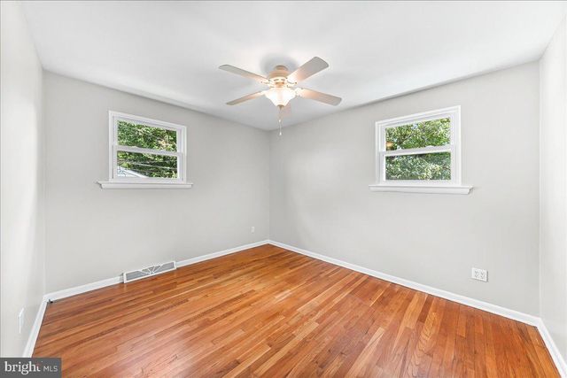 58 WOODHILL CT, Newark, DE 19711