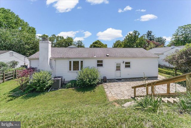 58 WOODHILL CT, Newark, DE 19711