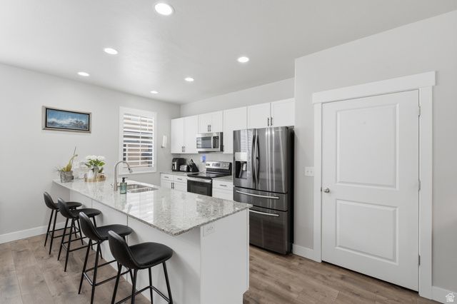 3667 W EVENING SKY LN, South Jordan, UT 84009