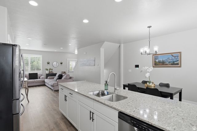 3667 W EVENING SKY LN, South Jordan, UT 84009