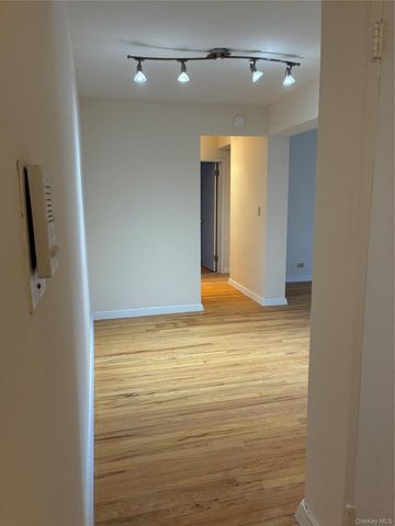 2866 Marion Avenue 3D, Bronx, NY 10458