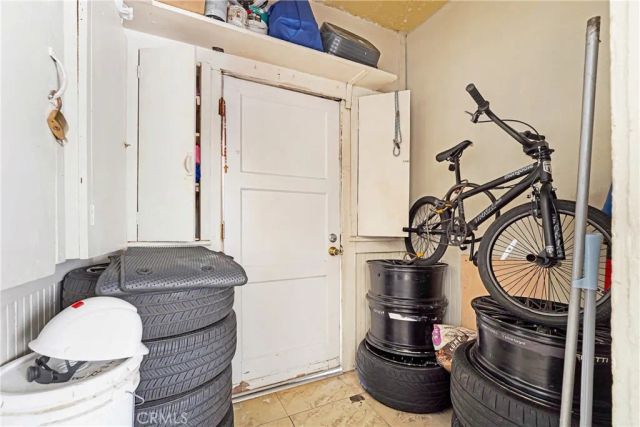 1608 Cimarron Street, Los Angeles, CA 90019