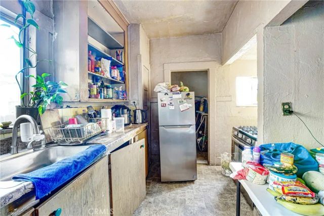 1608 Cimarron Street, Los Angeles, CA 90019