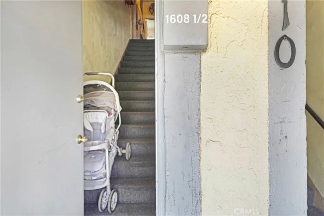 1608 Cimarron Street, Los Angeles, CA 90019