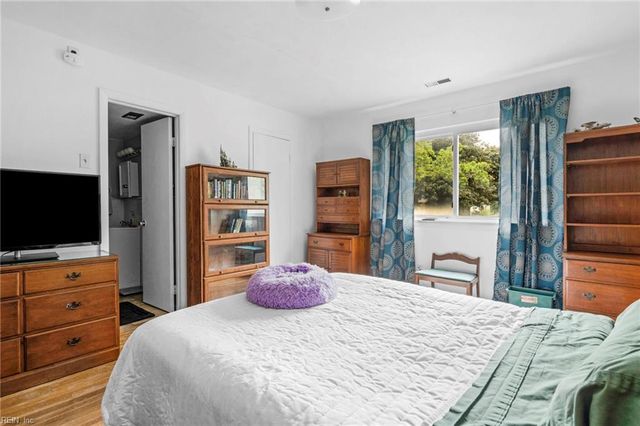 115 Deerfield BLVD, Hampton, VA 23666