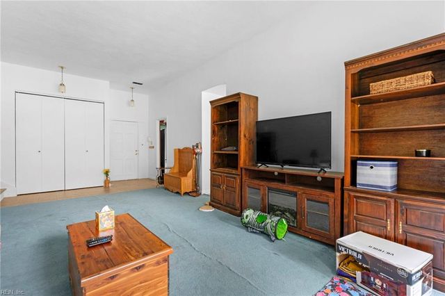 115 Deerfield BLVD, Hampton, VA 23666