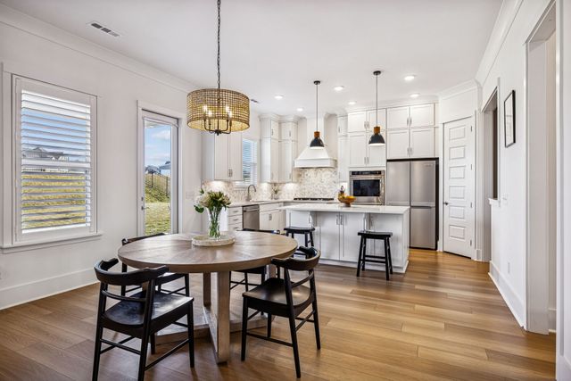 7283 Fiddlers Glen Dr, Arrington, TN 37014