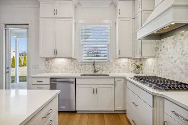 7283 Fiddlers Glen Dr, Arrington, TN 37014