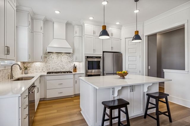 7283 Fiddlers Glen Dr, Arrington, TN 37014