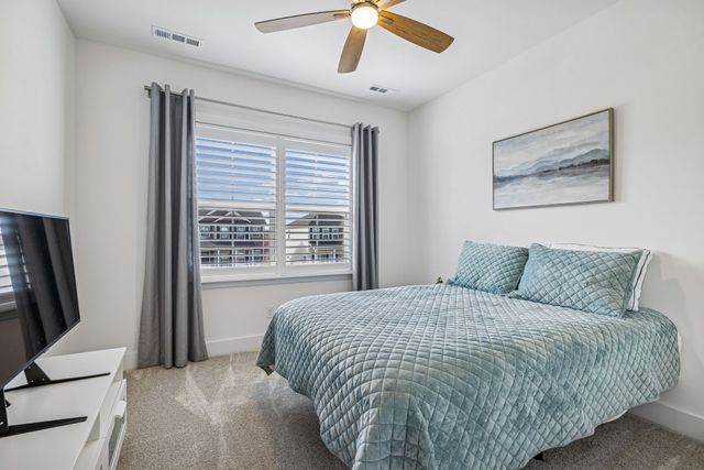 7283 Fiddlers Glen Dr, Arrington, TN 37014