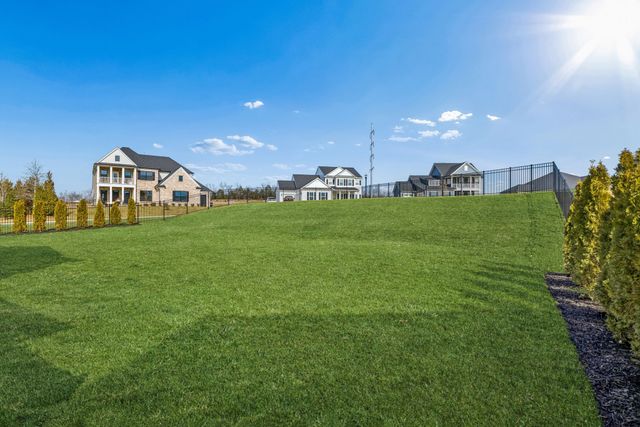 7283 Fiddlers Glen Dr, Arrington, TN 37014