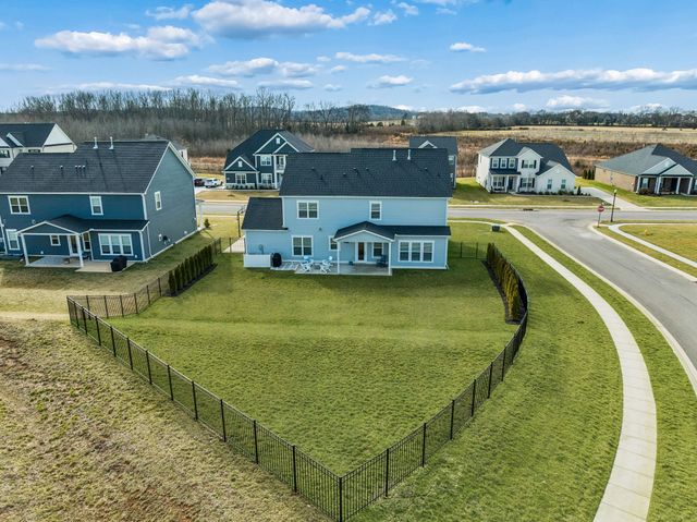 7283 Fiddlers Glen Dr, Arrington, TN 37014