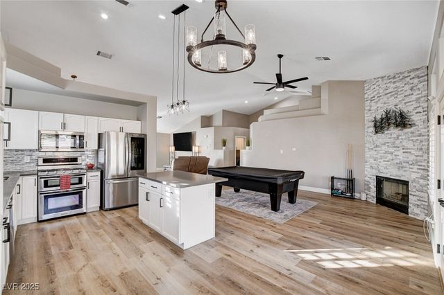 4560 Dehesa Court, Las Vegas, NV 89122