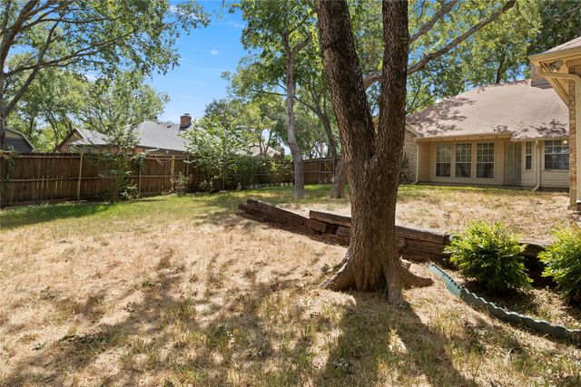 3715 Dahlia Drive, Grand Prairie, TX 75052